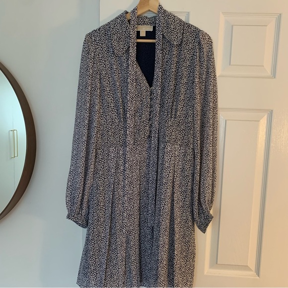 Michael Kors Heart-Print Georgette Tie-Neck Dress - Picture 9 of 9